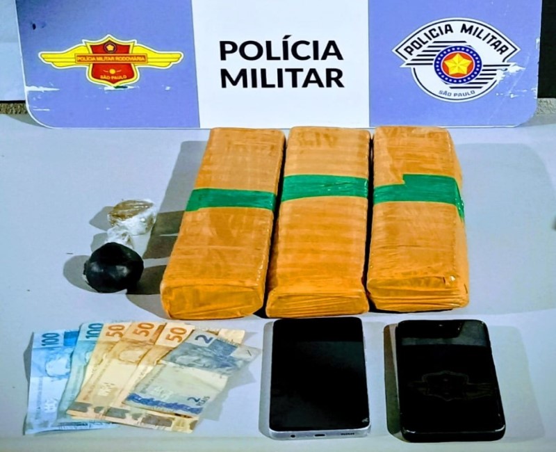 Jovem de 22 anos é preso por tráfico em rodovia de Palmital