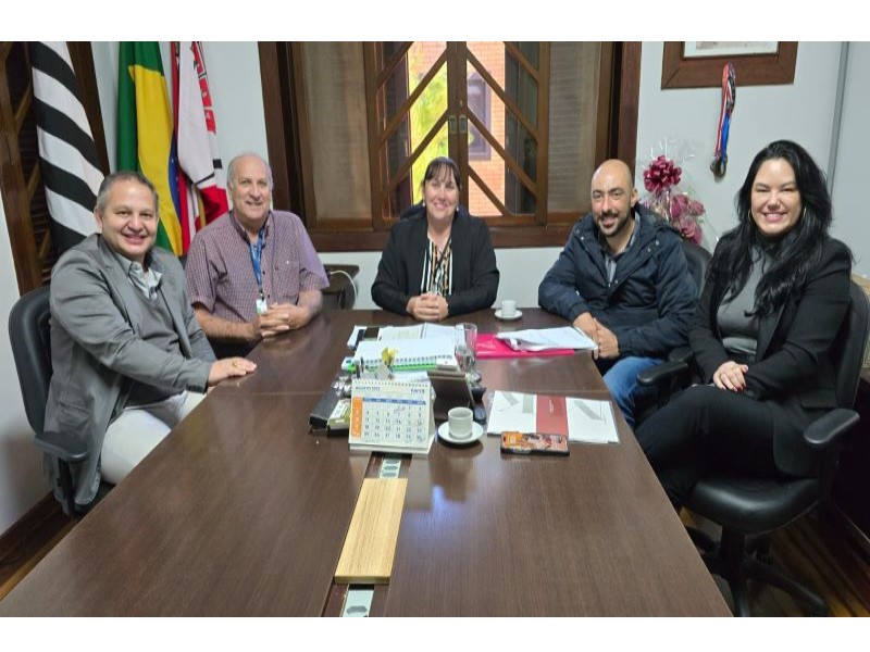 Tarumã formaliza aquisição de área para construção de casas populares
