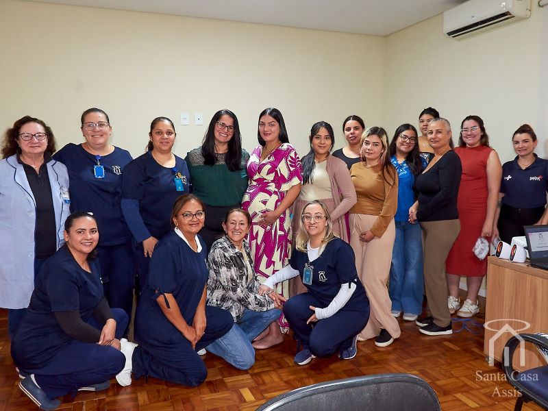 Maternidade da Santa Casa de Assis realiza encontro com gestantes