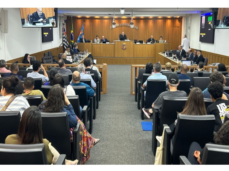 Câmara aprova REFIS e rejeita projeto para reduzir valor dos precatórios dos servidores municipais