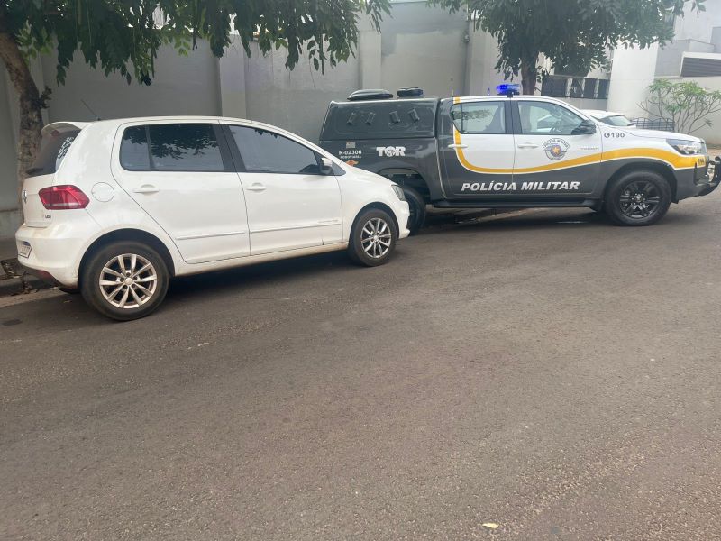 Veículo furtado e adulterado é apreendido em rodovia de Assis