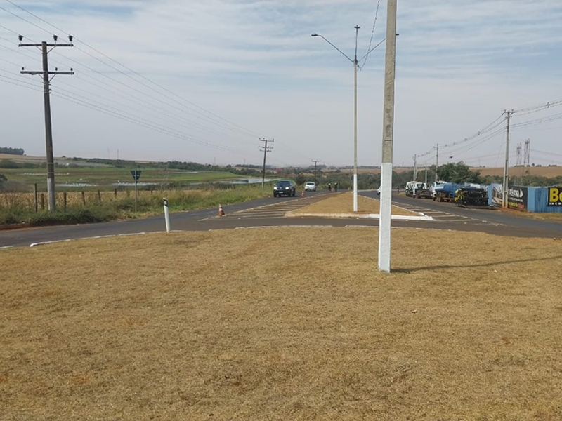 Obras de recapeamento são efetuadas na rotatória da Avenida Benedito Pires