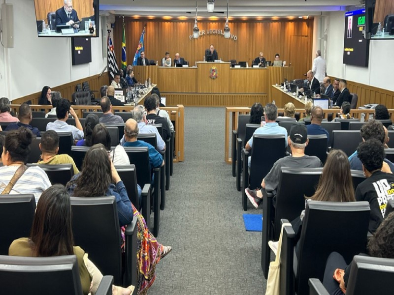 R$ 3,5 milhões em pauta: Câmara discute investimentos em lixo e Assistência Social hoje, 22