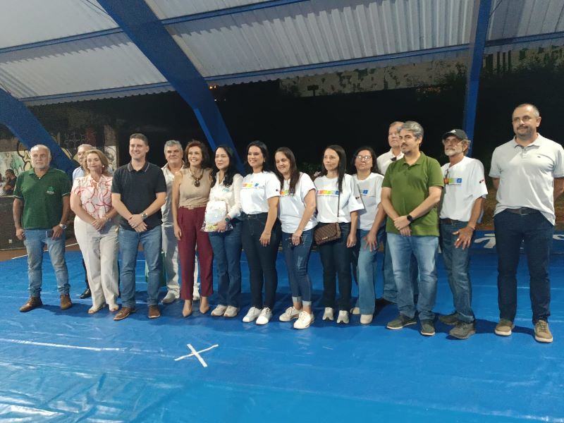 Primeira-dama de SP visita Assis e acompanha projeto de capacitação profissional