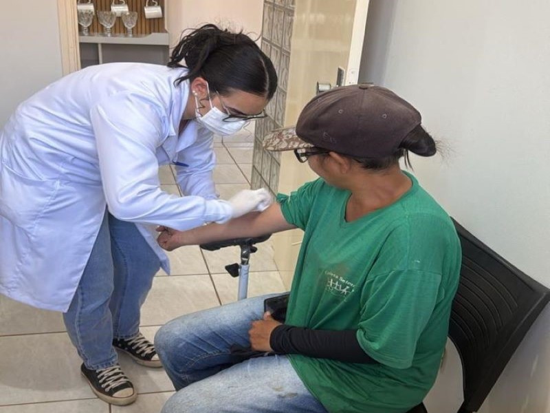 Rotary Club de Assis Fraternal faz campanha de testagem de hepatite para catadores de recicláveis