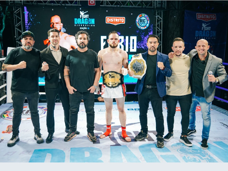Fábio Borges conquista cinturão do FightDragon Kickboxing e garante vaga internacional