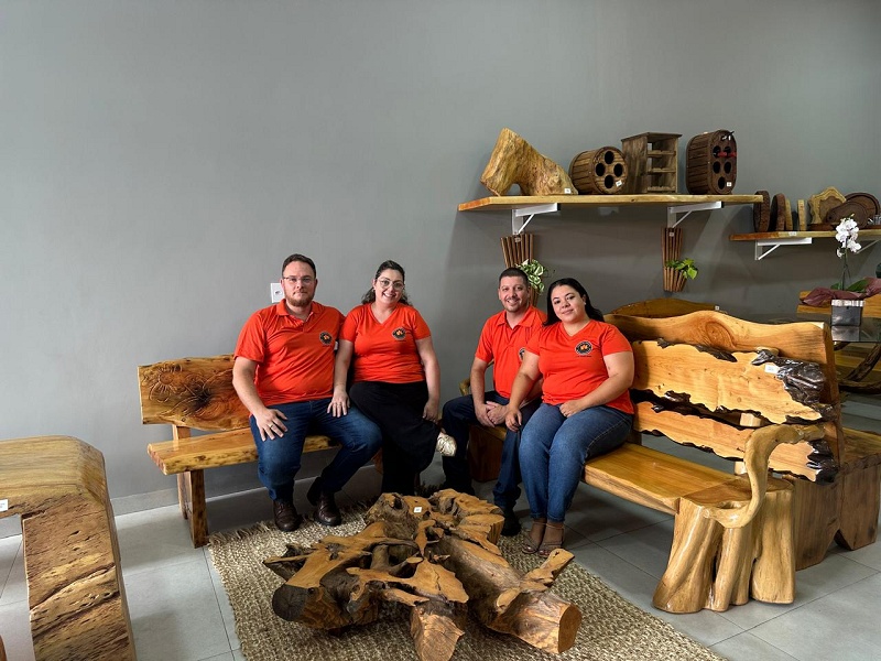 Loja de móveis rústicos é inaugurada em Assis e apresenta conceito exclusivo em design artesanal