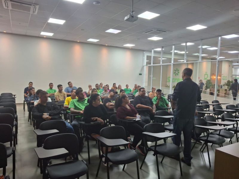 Rede Stella & Almeida promove treinamento sobre NR-20 e NR-35 à sua equipe