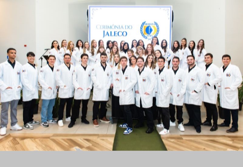 Cerimônia do Jaleco marca nova etapa para estudantes de Medicina da FEMA