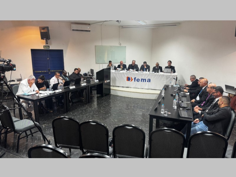 Câmara de Assis aprova criação de três novos cargos e anuncia concurso público