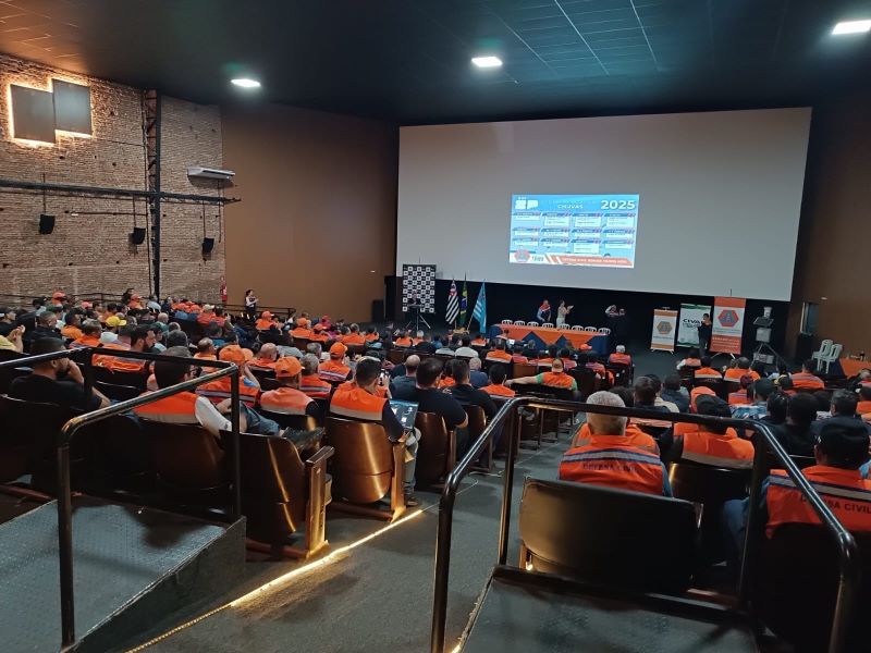 Defesa Civil reúne prefeitos e autoridades em Assis para fortalecimento de ações preventivas