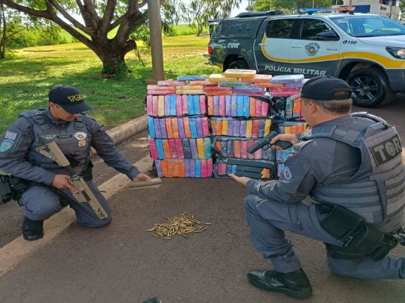 Arsenal e 270 kg de cocaína: carga do tráfico é barrada em Palmital