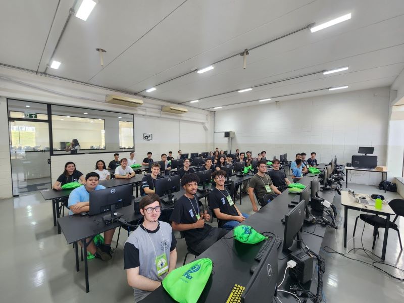 Ensino superior e empregabilidade: Por que a formação universitária continua sendo decisiva