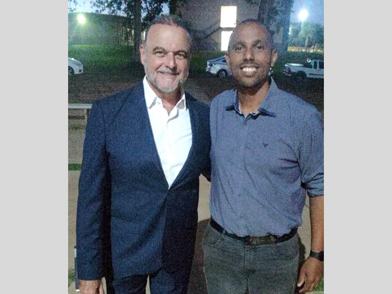 Rodrigo de Souza destaca força das parcerias durante homenagem ao deputado Ricardo Madalena