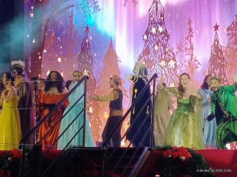 FEMM apresentou a Cantata de Natal 2025  com o Projeto Jesus - o Presente de Natal