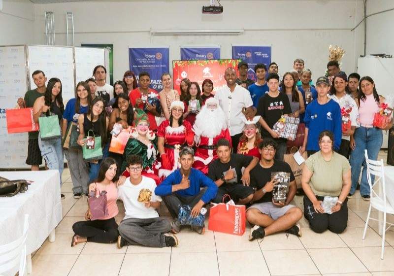 Rodrigo de Souza marca presença na confraternização da Fundação Futuro em reconhecimento aos jovens