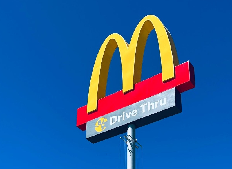 Emprego jovem: McDonald s abre 15 novas vagas em Assis