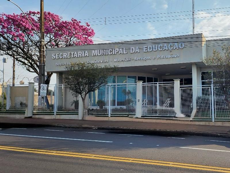 Prefeitura de Assis anuncia recomposição de 5,4% no piso salarial dos professores