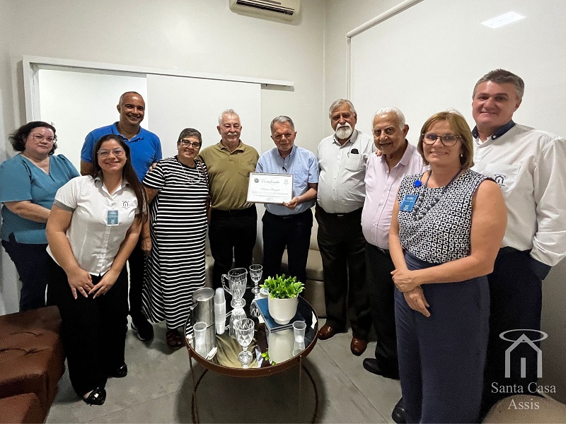 Santa Casa recebe visita do deputado Bragato e entrega certificado “Amigo da Santa Casa”
