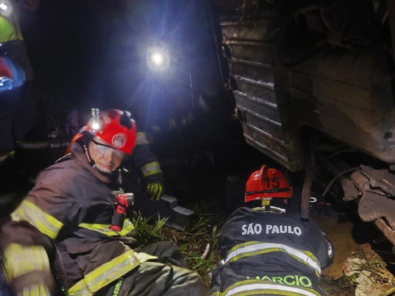 Investigação aponta possível estouro de pneu em acidente que deixou Maranhão em luto
