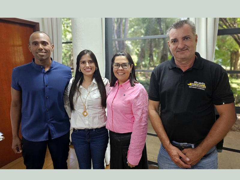 Vice-diretoria da UNESP recebe Rodrigo de Souza e assessores para debater demandas