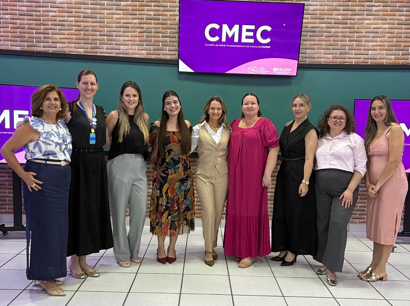Reitora Gláucia Librelato ministrou palestra no Encontro de Mulheres Empreendedoras do CMEC