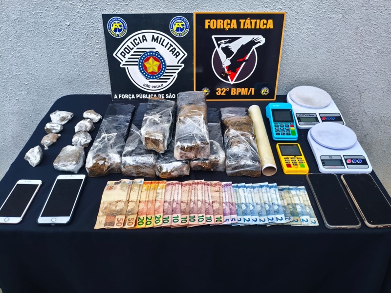 Força Tática apreende 6,7 kg de maconha e fecha ponto de tráfico em Assis