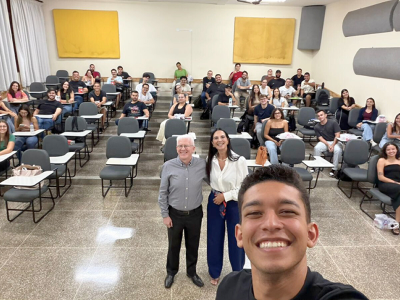 Direito da FEMA promove palestra sobre estudos e controle emocional para o Exame da OAB