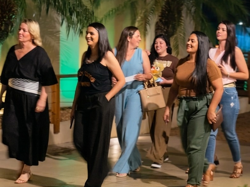 Rodrigo de Souza viabiliza ida de professoras da Casa da Criança a espetáculo de ópera em Cândido