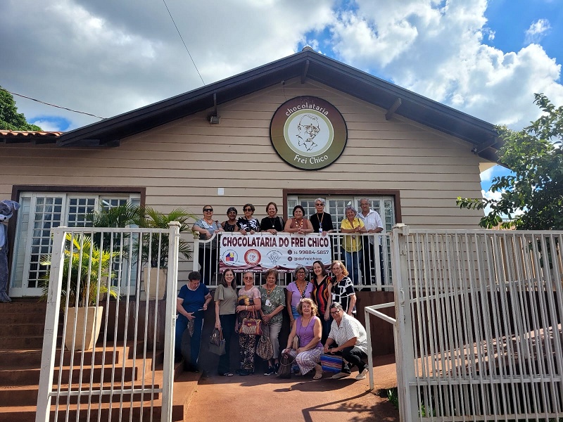 Alunas da UATI-UNIFIO visitaram a Chocolateria Frei Chico em Santa Cruz