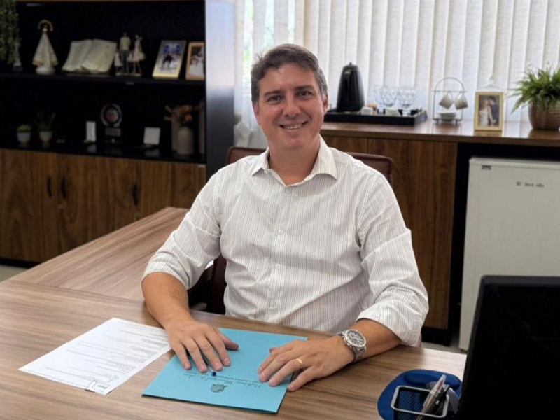 Alexandre Cachorrão deixa secretaria para disputar eleição e segue como vice-prefeito de Assis