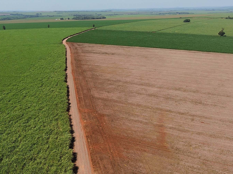 Tarumã intensifica melhorias e avança com encascalhamento em estrada rural