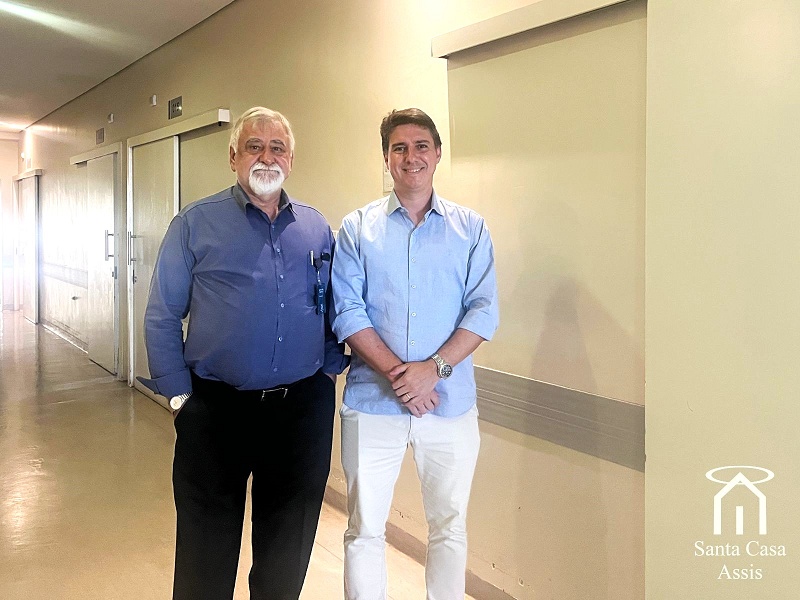Vice-prefeito destina recursos para quartos SUS da Santa Casa de Assis