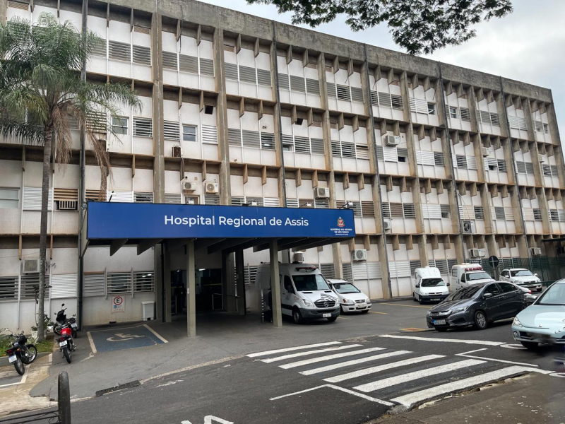 Motociclista envolvido em fuga policial morre após dias internado no Hospital Regional
