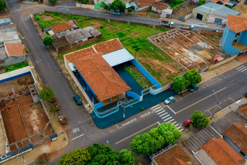 Creche Colo de Mãe realiza bazar beneficente com peças a preços populares em Assis