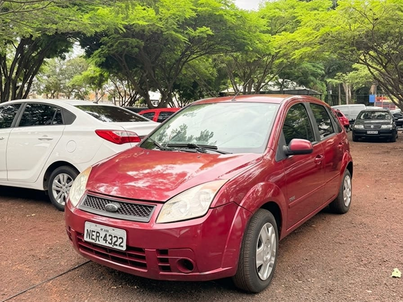 Ford Fiesta é furtado na região central de Assis durante a madrugada