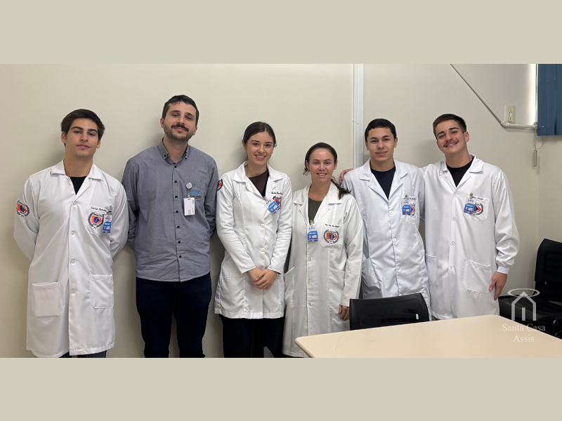 Alunos de Medicina da FEMA conhecem estrutura e funcionamento do AME Assis