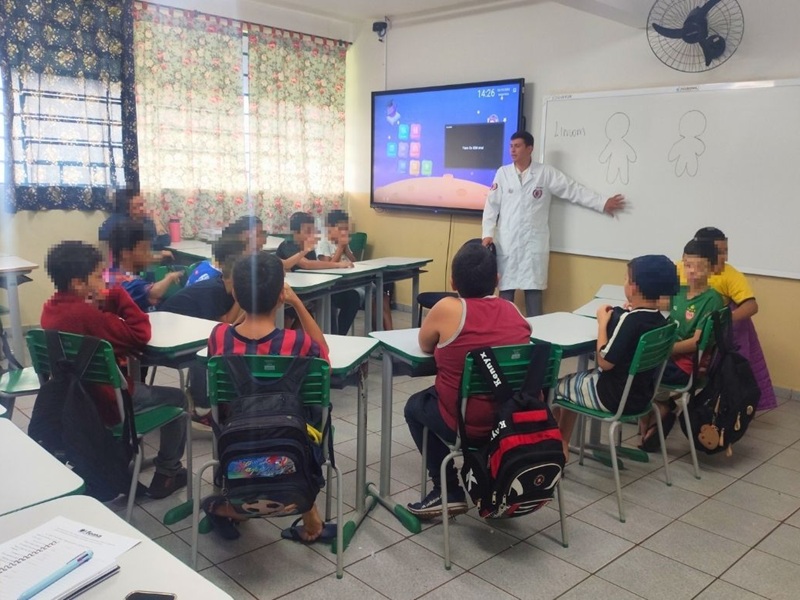 Medicina da FEMA promove ação de prevenção ao abuso infantil em escola municipal