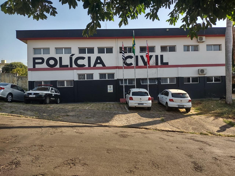 Polícia investiga técnico suspeito de copiar vídeo íntimo de celular levado para conserto