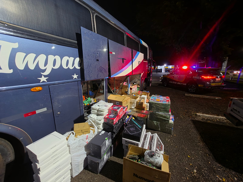 Ônibus com R$ 850 mil em eletrônicos e mercadorias ilegais é interceptado em Florínea