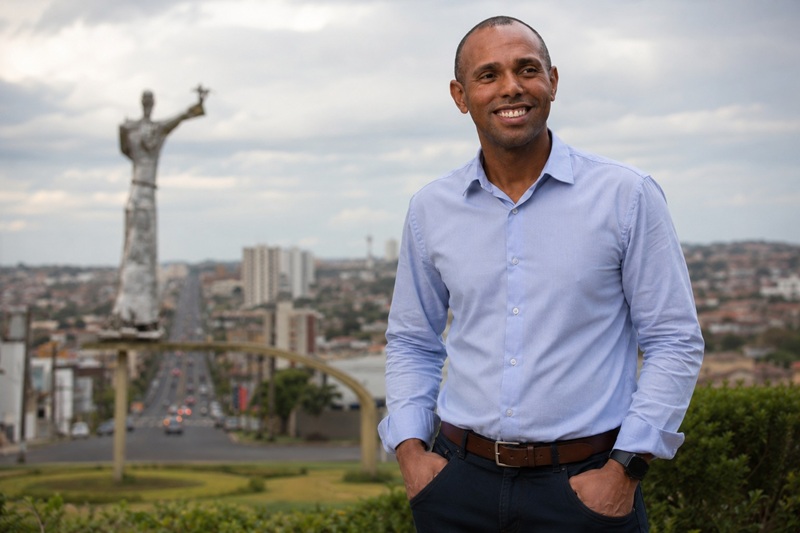 Quando uma cidade deixa de administrar problemas e passa a administrar crises